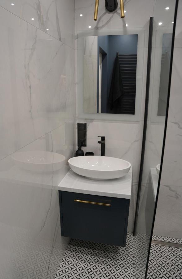 Apartamenty Metro Targowek 27 Варшава Екстериор снимка