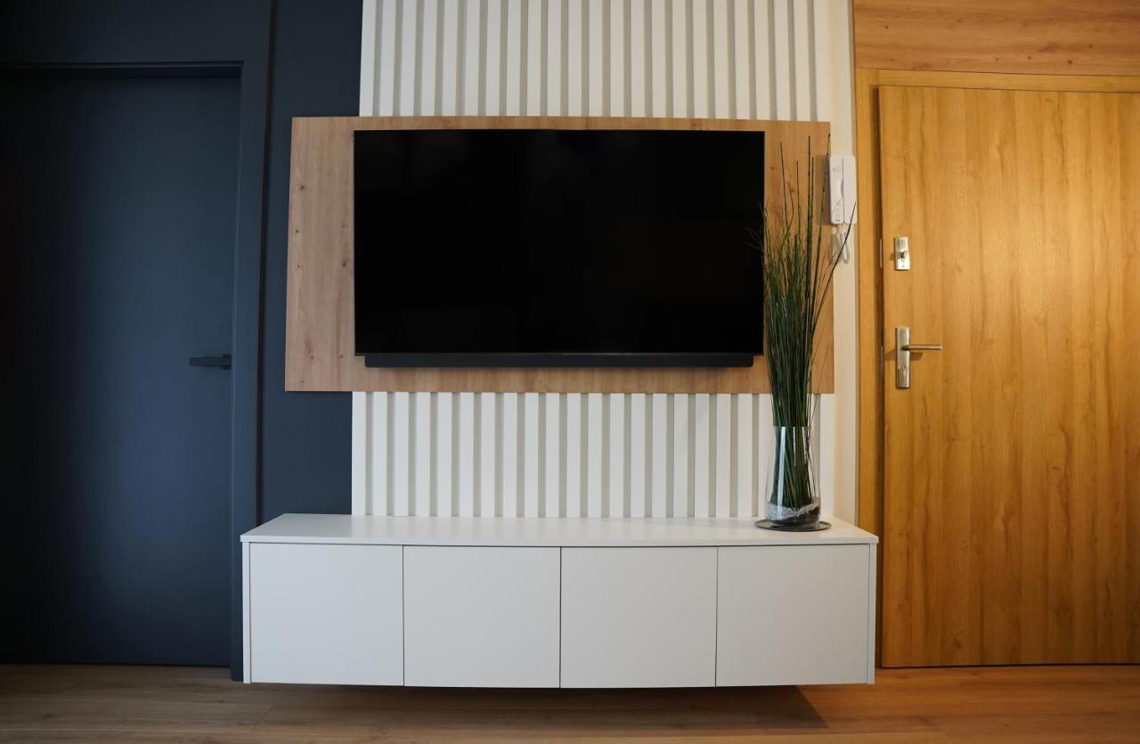 Apartamenty Metro Targowek 27 Варшава Екстериор снимка
