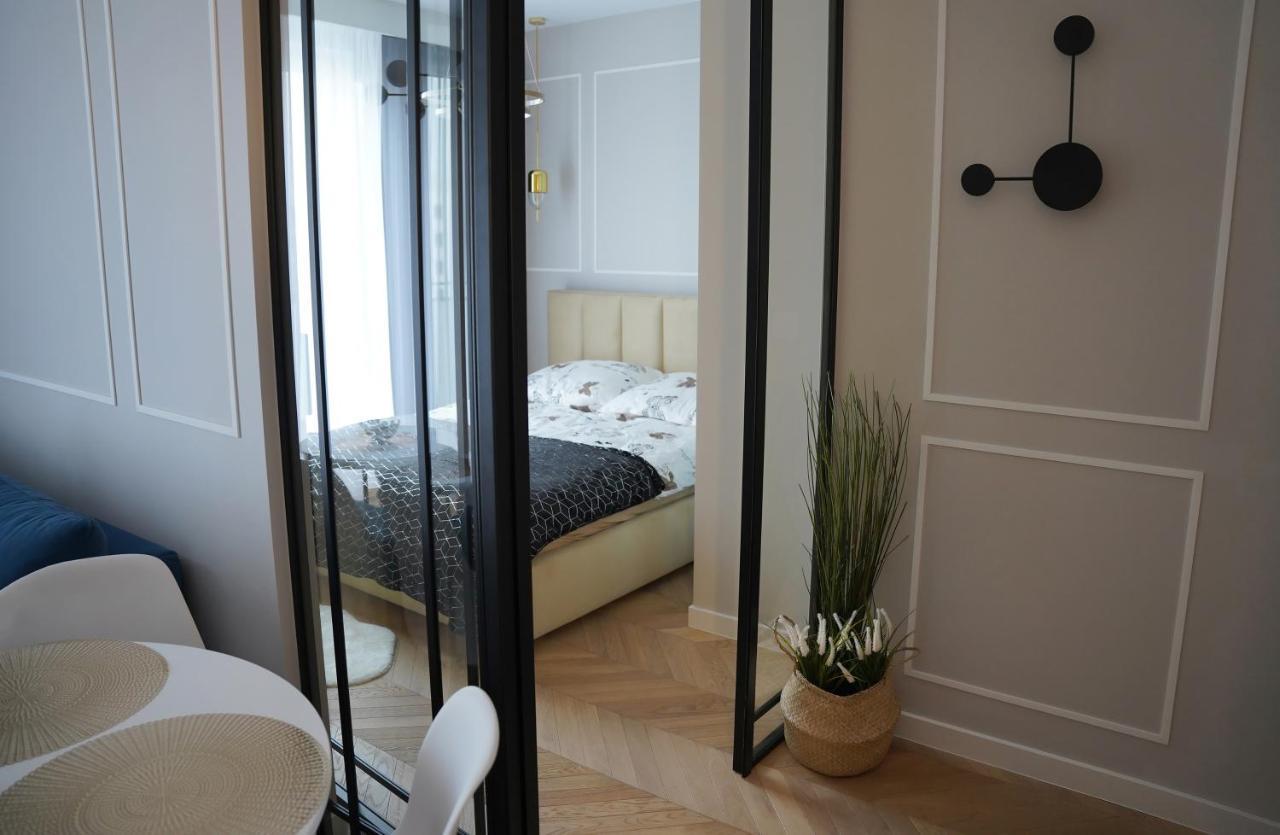 Apartamenty Metro Targowek 27 Варшава Екстериор снимка
