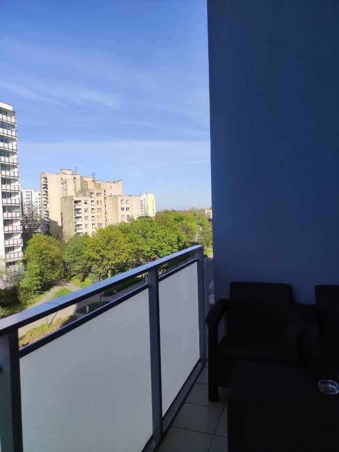 Apartamenty Metro Targowek 27 Варшава Екстериор снимка