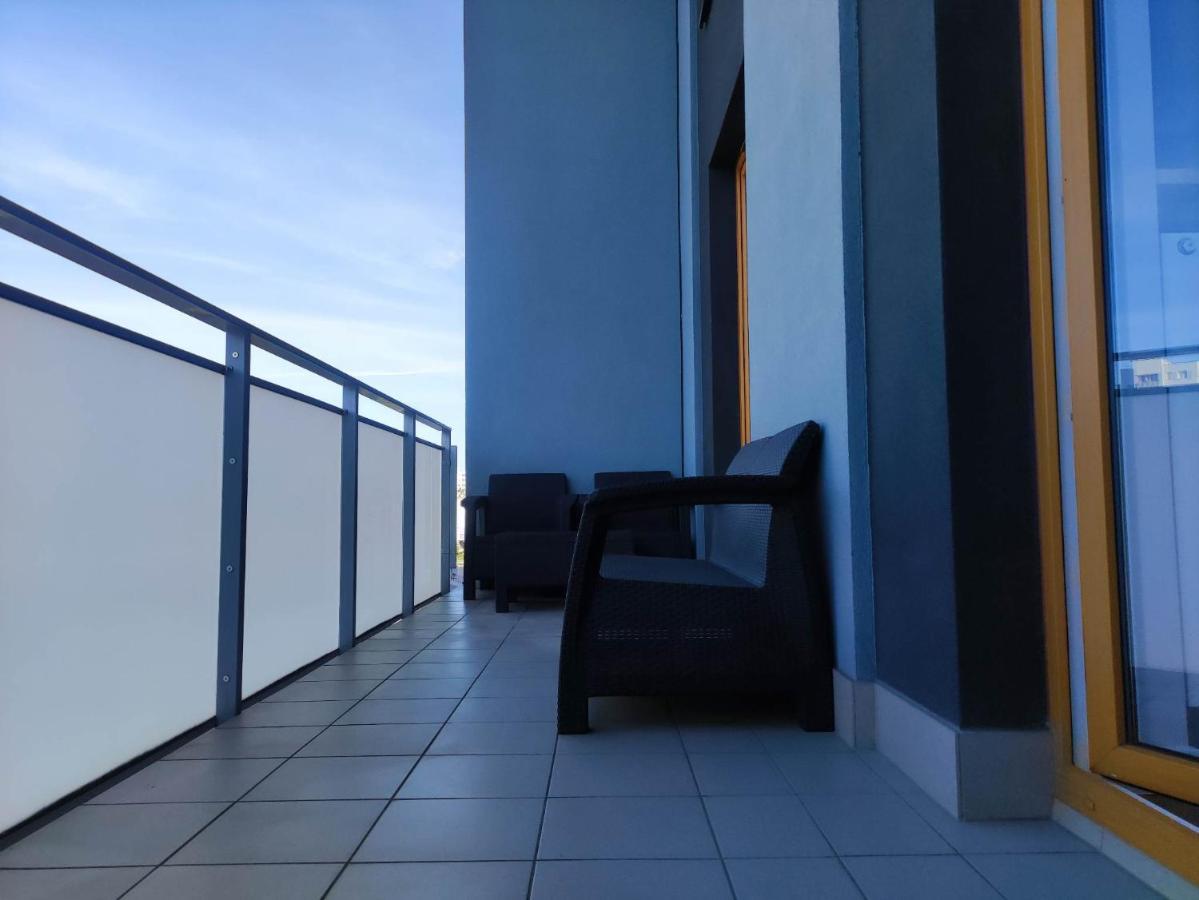 Apartamenty Metro Targowek 27 Варшава Екстериор снимка