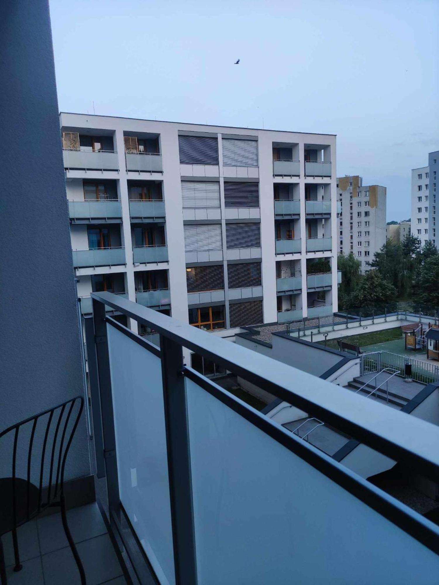 Apartamenty Metro Targowek 27 Варшава Екстериор снимка