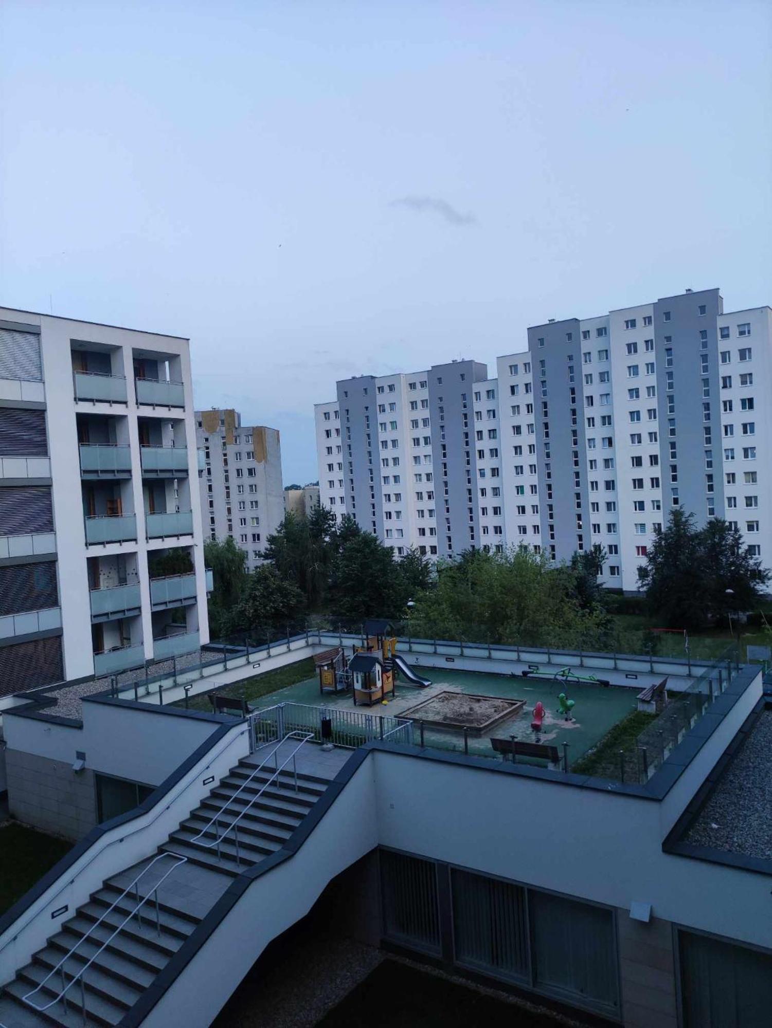 Apartamenty Metro Targowek 27 Варшава Екстериор снимка